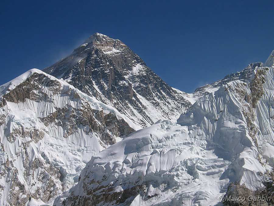 Everest1.jpg - Everest from Kalapattar