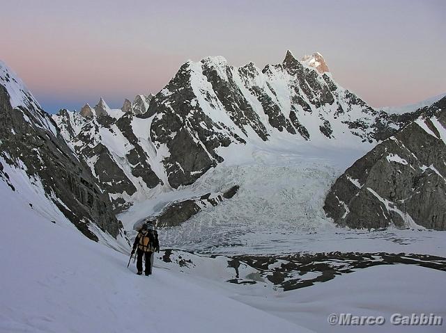 Masherbrum_resize.jpg - Climbing Gondogoro Peak